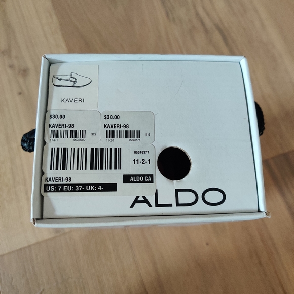 Slip-on shoes - Picture 6 of 6